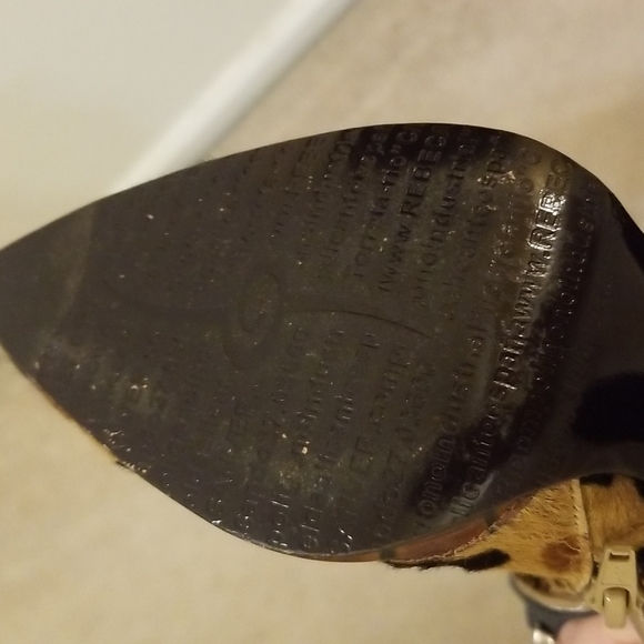 Animal print boots by Rebecca Sanver - Picture 11 of 13